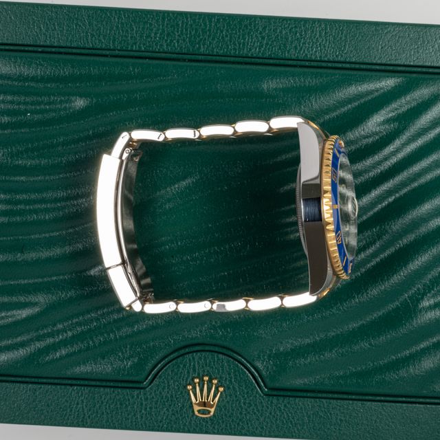 Rolex Submariner 116613 LB Image 4